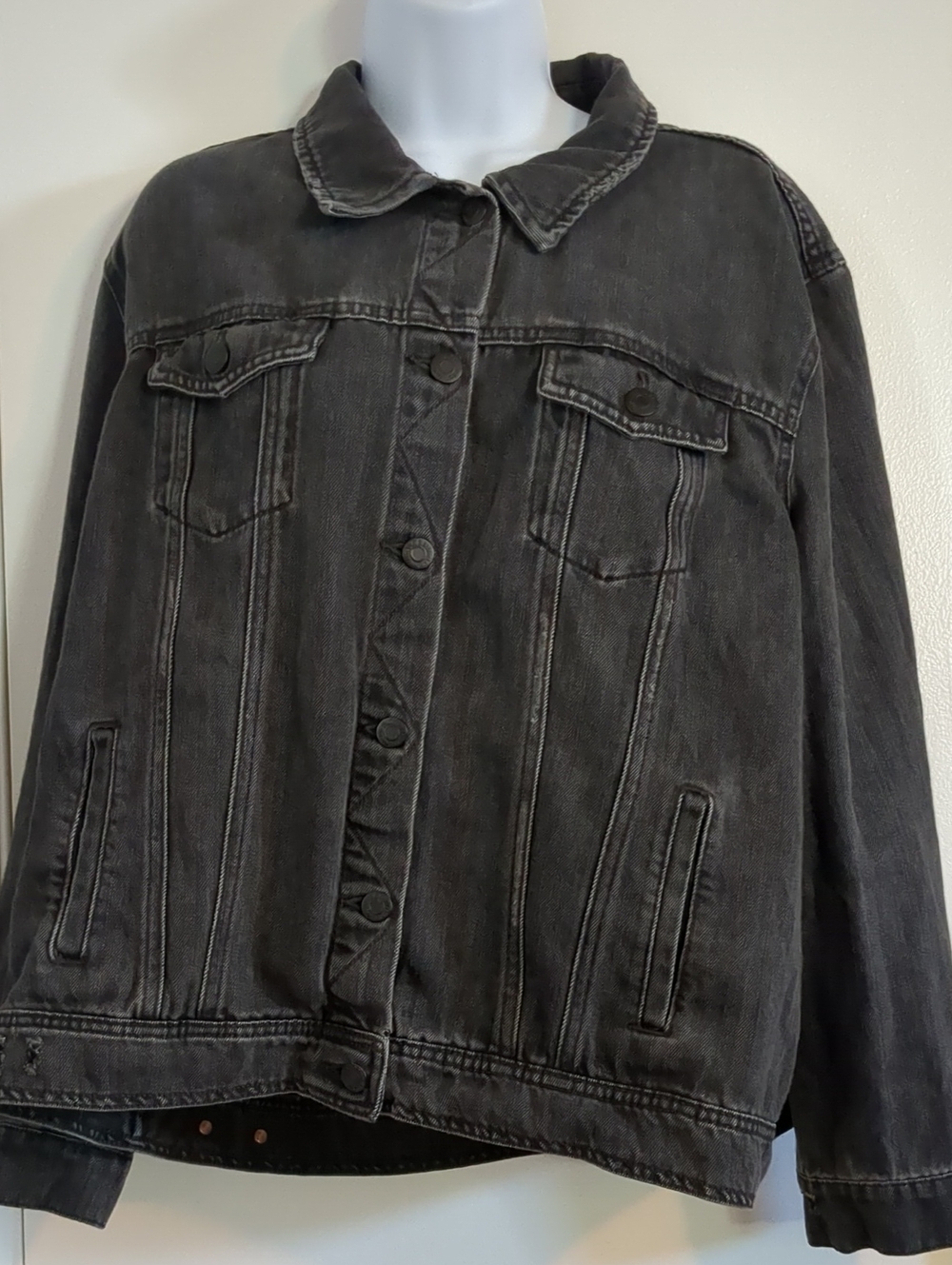 Old Navy Women's XXL Black/Gray Denim Jean Jacket - Button Front